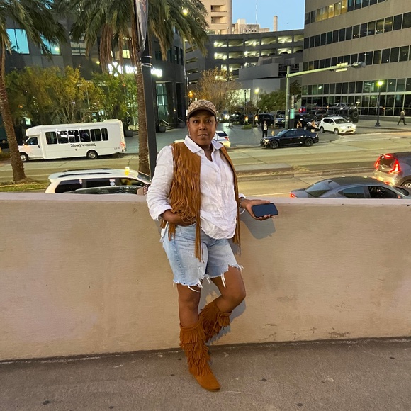 Meet your Posher, Shannon - Picture 5 of 5